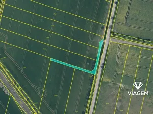Prodej podílu pole, Dobrovice, 2305 m2