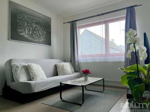 Prodej bytu 5+kk, Tuchoměřice, Na Výsluní, 250 m2