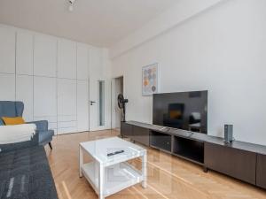 Pronájem bytu 3+kk, Praha - Břevnov, Bělohorská, 64 m2