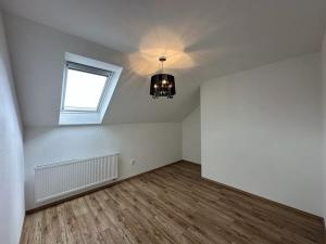 Pronájem bytu 3+1, Hradec Králové, Písečná, 65 m2
