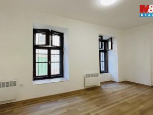 Prodej bytu 4+kk, Jihlava, Lazebnická, 72 m2