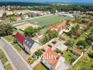 Prodej ubytování, Jevišovice, 1530 m2