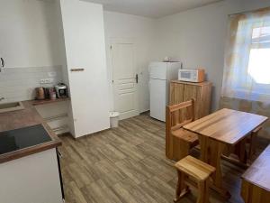 Pronájem bytu 3+1, Abertamy, Dlouhá, 61 m2
