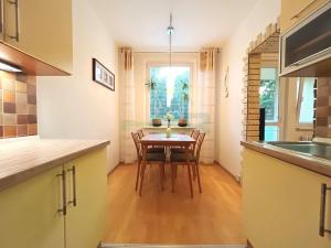 Pronájem bytu 3+1, Praha - Chodov, Benkova, 68 m2