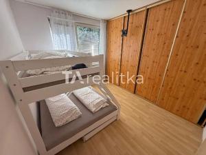 Pronájem bytu 3+1, Orlová, Kpt. Jaroše, 58 m2