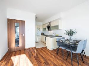 Prodej bytu 2+kk, Praha - Malešice, Počernická, 70 m2