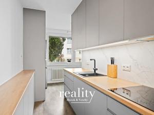 Prodej bytu 3+1, Hodonice, Sídliště, 75 m2