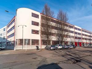 Pronájem skladu, Hradec Králové, náměstí 5. května, 108 m2