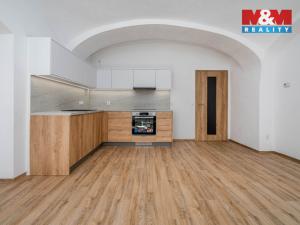 Prodej bytu 2+kk, Třebechovice pod Orebem, Masarykovo náměstí, 57 m2
