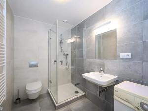 Pronájem bytu 1+kk, Praha - Karlín, Křižíkova, 35 m2
