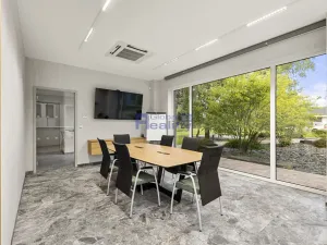 Prodej výrobních prostor, Hradec Králové, Jana Krušinky, 2133 m2