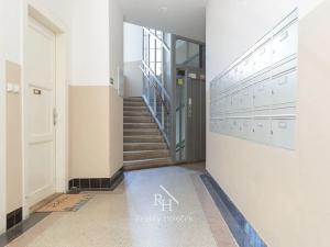 Pronájem bytu 3+kk, Praha - Bubeneč, Lotyšská, 77 m2