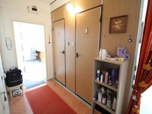 Prodej bytu 2+1, Karlovy Vary, Krymská, 54 m2