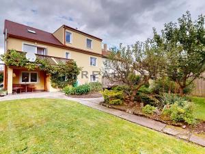 Prodej rodinného domu, České Budějovice, V Zahrádkách, 264 m2
