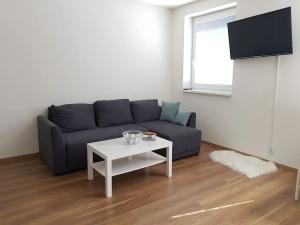 Pronájem bytu 2+kk, Statenice, U Velazu, 47 m2