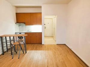 Prodej bytu 1+kk, Praha - Záběhlice, Jabloňová, 24 m2