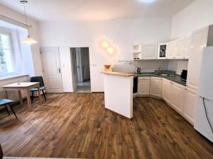 Pronájem bytu 2+kk, Praha - Libeň, Na Rokytce, 50 m2