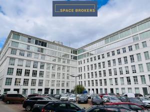 Pronájem kanceláře, Praha, Křižíkova, 1080 m2