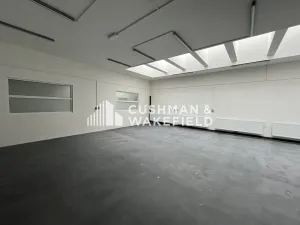 Prodej výrobních prostor, Ondřejov, Družstevní, 2500 m2