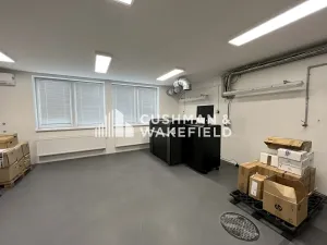 Prodej výrobních prostor, Ondřejov, Družstevní, 2500 m2