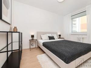 Prodej bytu 5+kk, Praha - Černý Most, Vybíralova, 104 m2