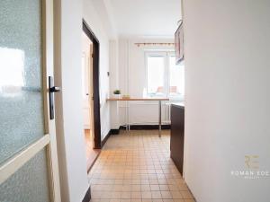Prodej bytu 2+1, Praha - Libeň, náměstí Na Balabence, 52 m2