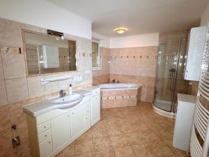 Prodej rodinného domu, Jablonec nad Nisou - Rýnovice, Maxe Švabinského, 175 m2