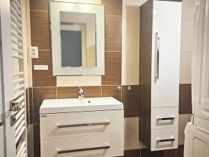 Prodej bytu 4+kk, Karlovy Vary, Nejdlova, 140 m2