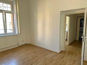 Pronájem bytu 1+1, Děčín, Nám. Svobody, 30 m2