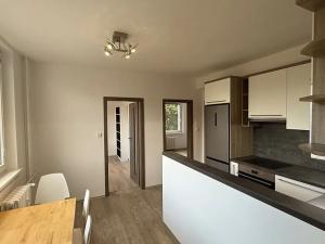 Pronájem bytu 3+kk, Zlín, Kúty, 63 m2