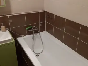 Pronájem bytu 2+kk, Praha - Uhříněves, U uhříněveské obory, 50 m2