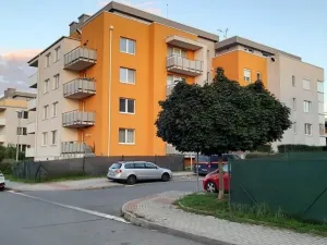 Pronájem bytu 2+kk, Praha - Uhříněves, U uhříněveské obory, 50 m2