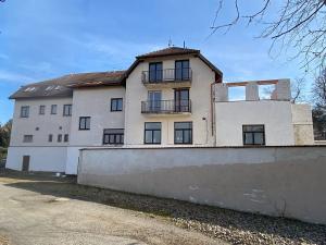 Prodej činžovního domu, Roudná, 1000 m2