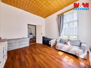 Prodej bytu 1+1, Hostinné, K. Čapka, 36 m2
