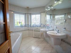 Prodej vícegeneračního domu, Volary, Budějovická, 248 m2