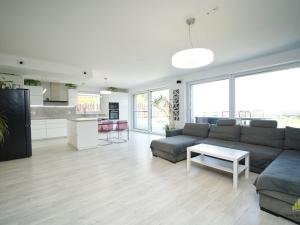 Prodej rodinného domu, Zaječí, Sadařská, 238 m2