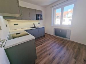 Pronájem bytu 3+1, Praha - Vokovice, K lánu, 79 m2