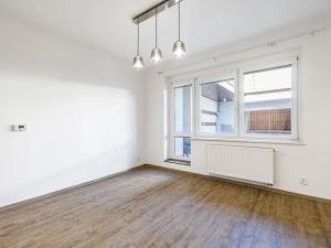 Pronájem bytu 1+kk, Benešov, Vlašimská, 34 m2