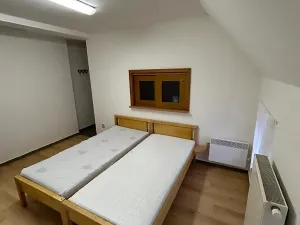 Pronájem bytu 1+1, Hlušovice, Okružní, 30 m2