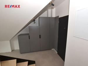 Pronájem atypického bytu, Plzeň, Slovanská, 73 m2