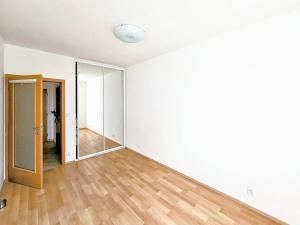 Pronájem bytu 2+kk, Praha - Zličín, Sazovická, 58 m2