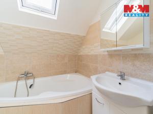 Prodej rodinného domu, Plesná, Kostelní, 180 m2