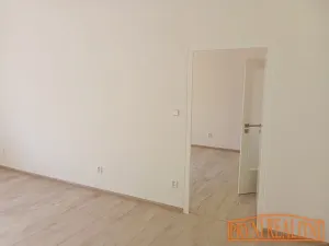 Pronájem bytu 2+1, Uherský Brod, Obchodní, 58 m2