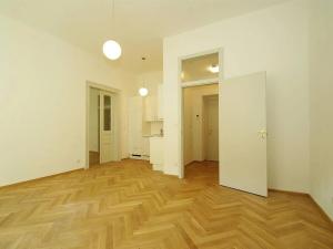 Pronájem bytu 2+kk, Praha - Vinohrady, Balbínova, 68 m2