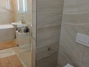 Pronájem bytu 2+kk, Praha - Vysočany, Spojovací, 50 m2