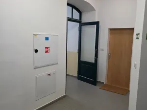 Pronájem bytu 2+kk, Praha - Vysočany, Spojovací, 50 m2