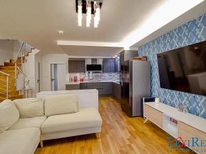 Prodej rodinného domu, Tursko, Jezdecká, 164 m2