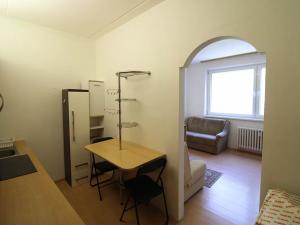 Pronájem bytu 1+1, Karlovy Vary, U Koupaliště, 26 m2
