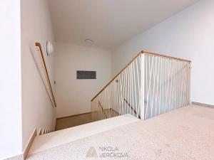 Pronájem bytu 1+kk, Brno, Opuštěná, 29 m2