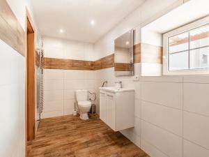 Prodej rodinného domu, Ohníč, 300 m2